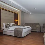 Dundar & Hotel