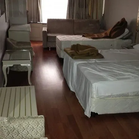 Dundar & מלון 3*