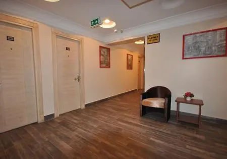 Dundar & Hotel