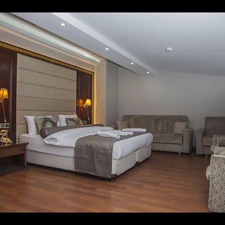 Dundar & 4*