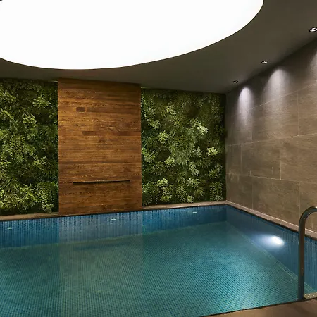 Dundar & Hotel 3*